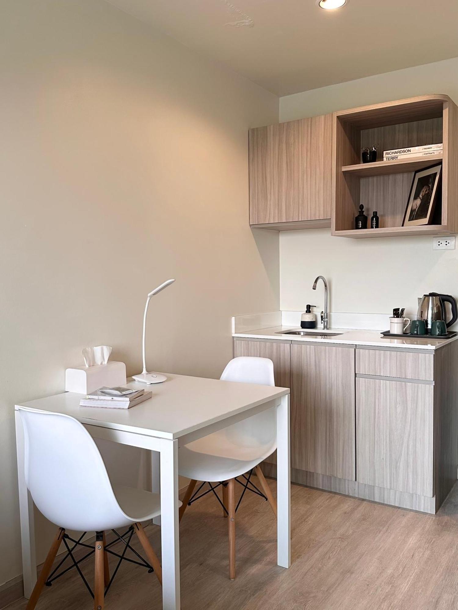 Theview Chaengwattana14 เดอะวิวแจ้งวัฒนะ14 Apartment Банкок Екстериор снимка